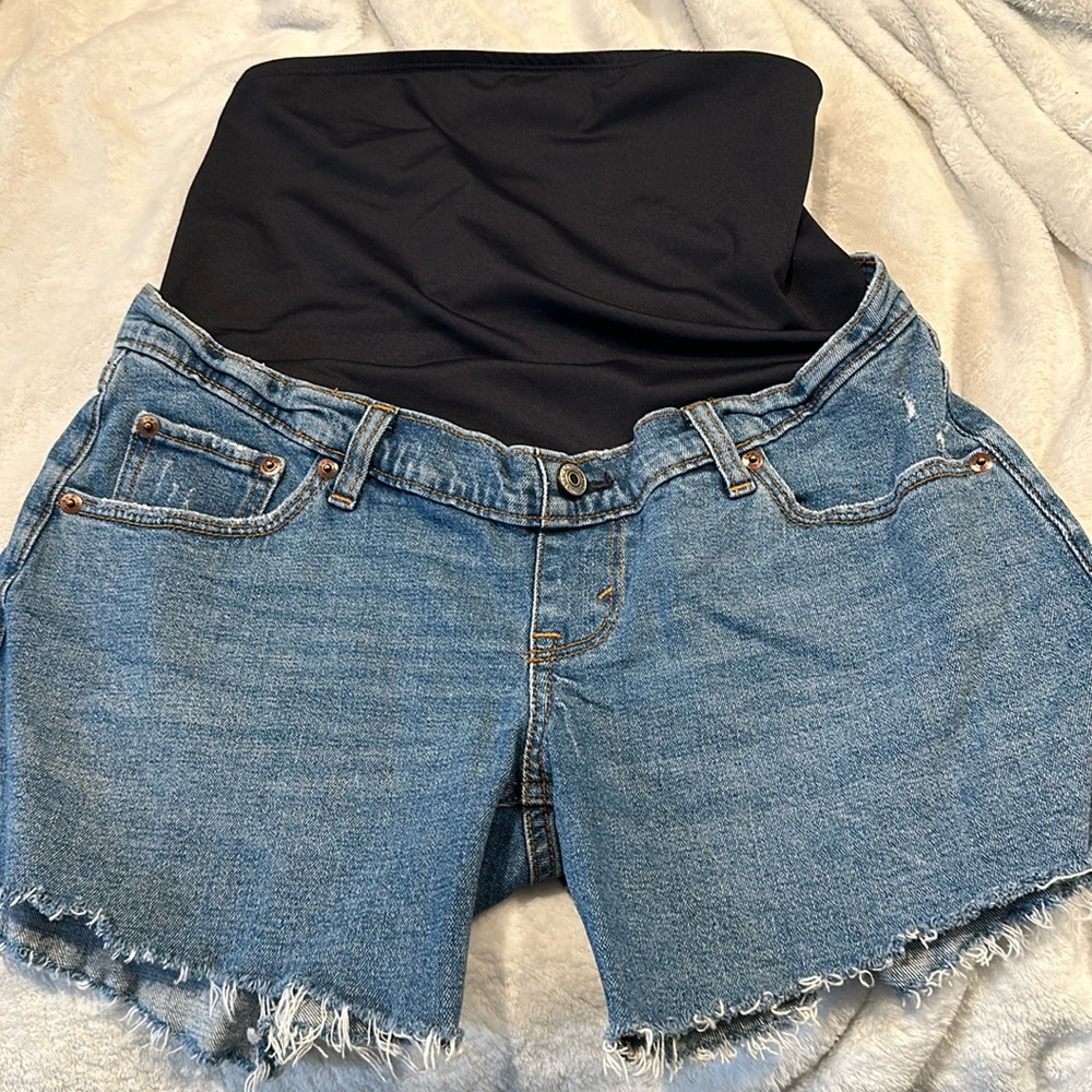 Women’s Maternity Abercrombie & Fitch Denim Dad Shorts